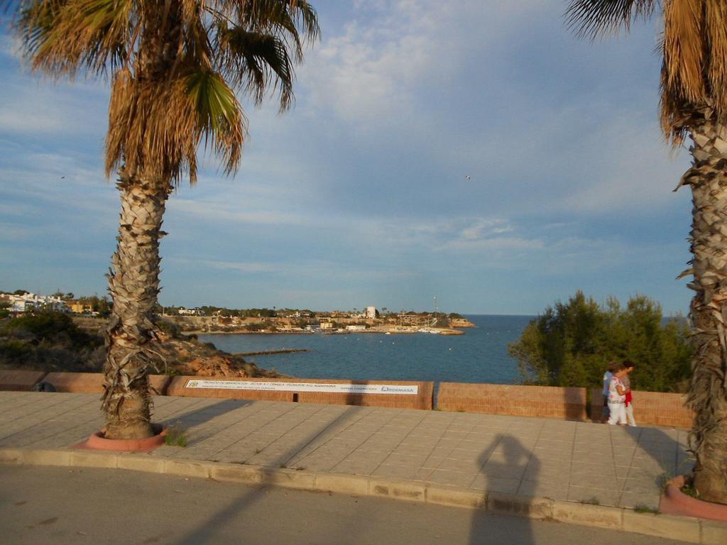 Apartment Asequin Beach Torrevieja Quarto foto